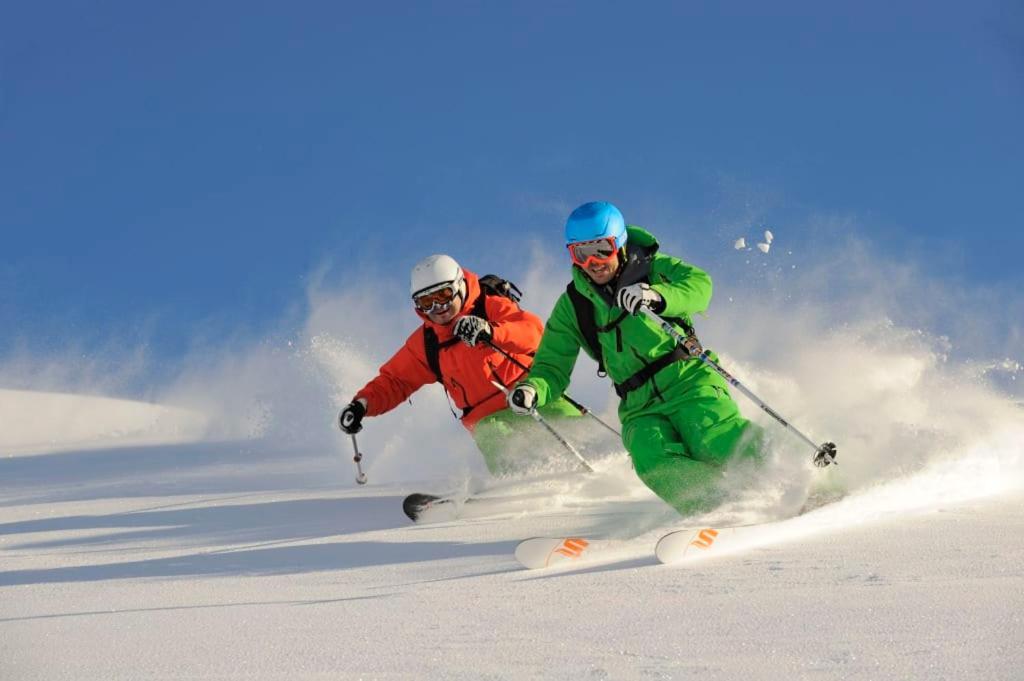 Pete Alpine Boutique Hotel - Klein Und Fein - Private Spa Suiten Und Zimmer Санкт-Антон-ам-Арльберг Экстерьер фото
