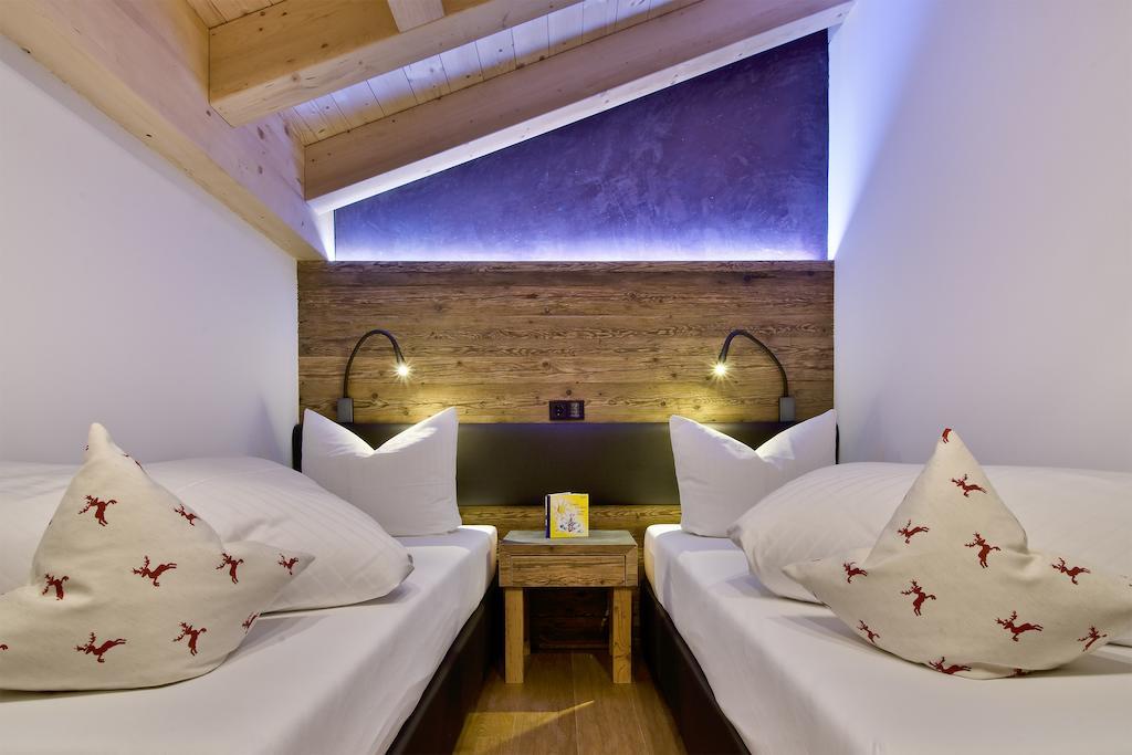 Pete Alpine Boutique Hotel - Klein Und Fein - Private Spa Suiten Und Zimmer Санкт-Антон-ам-Арльберг Номер фото