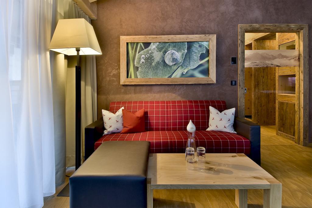Pete Alpine Boutique Hotel - Klein Und Fein - Private Spa Suiten Und Zimmer Санкт-Антон-ам-Арльберг Номер фото